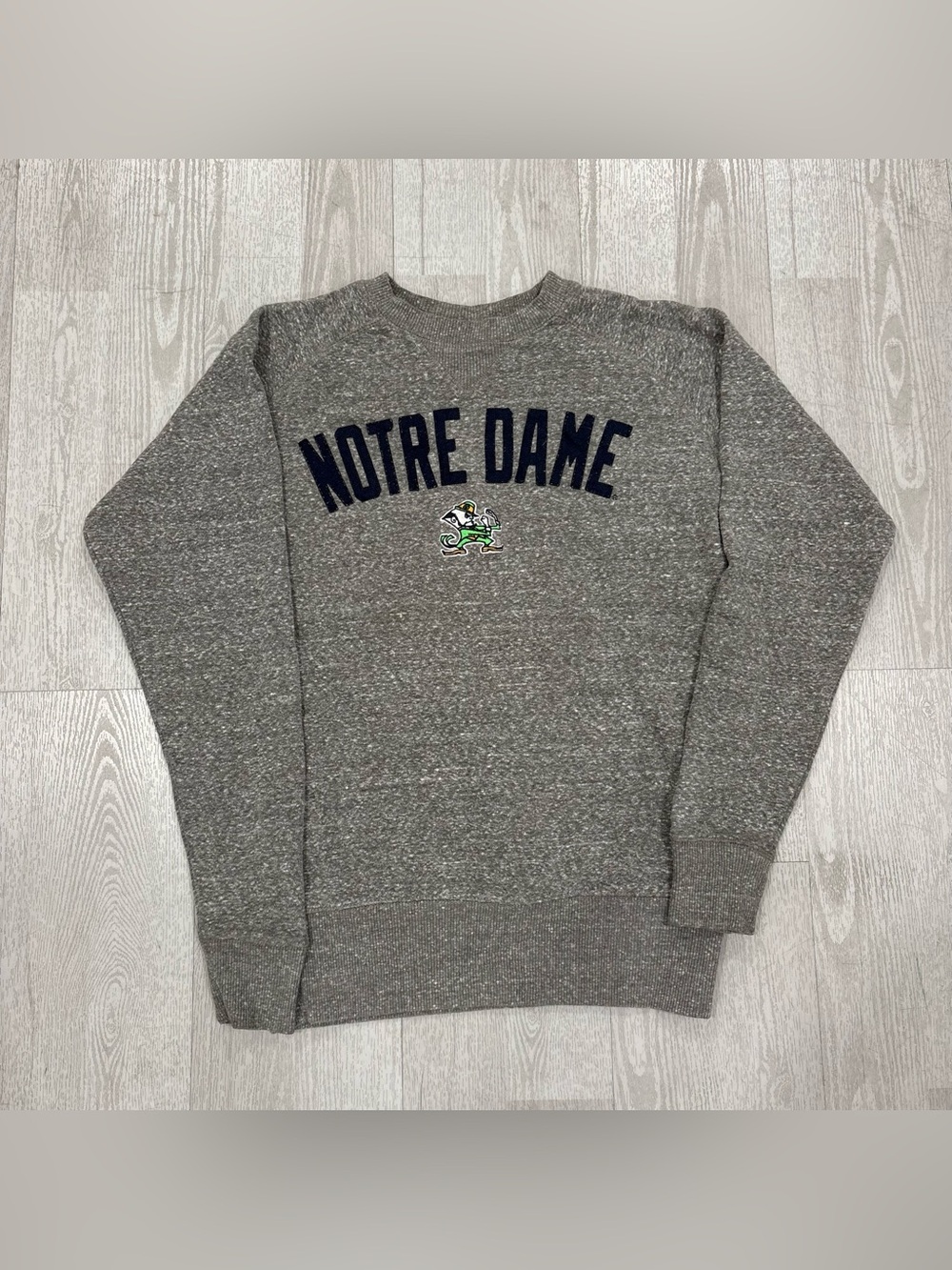 Champion Notre Dame Fighting Irish Heather Grey Sweatshirt Size Small